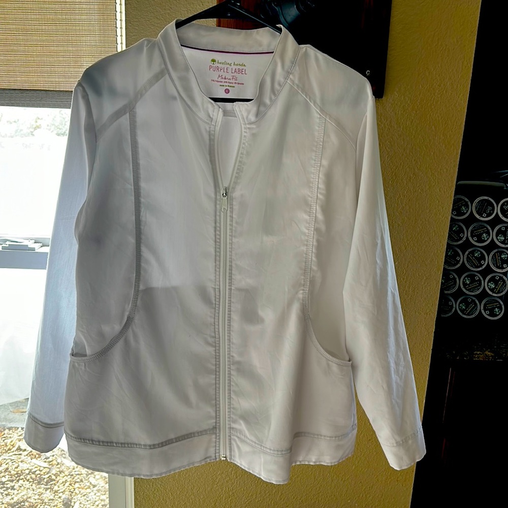 Healing Hands Modern fit scrub jacket